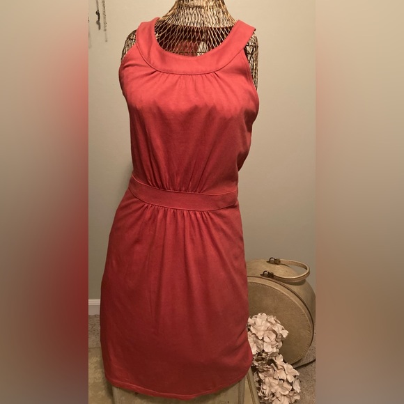 LOFT Dresses & Skirts - Ann Taylor LOFT Sleeveless Dress with Banded Collar and Waist